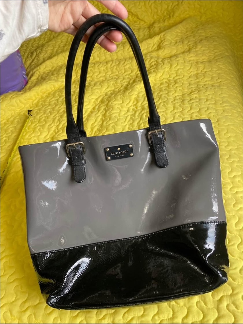 Kate Spade Patent Elena Bag
Black & Gray